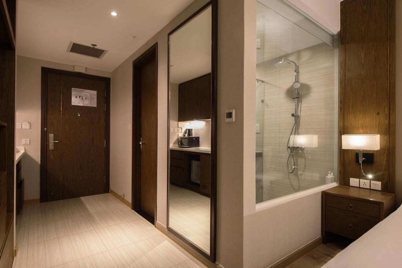 Panorama Oceanfront Suite Нячанг Экстерьер фото